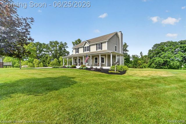 918 Gray Fox Court, Howell, MI 48843