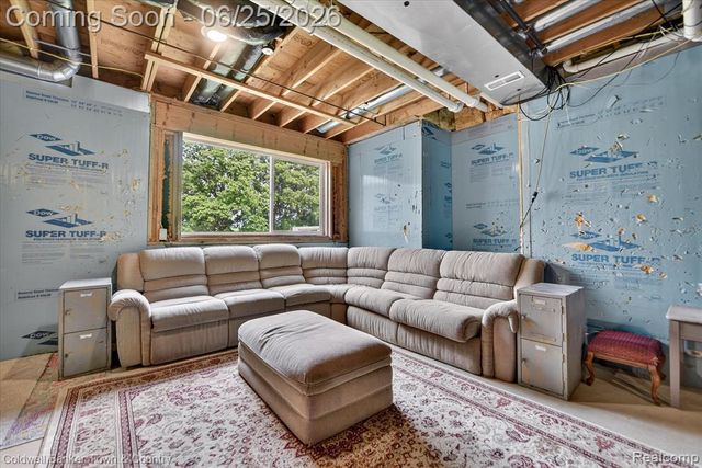918 Gray Fox Court, Howell, MI 48843