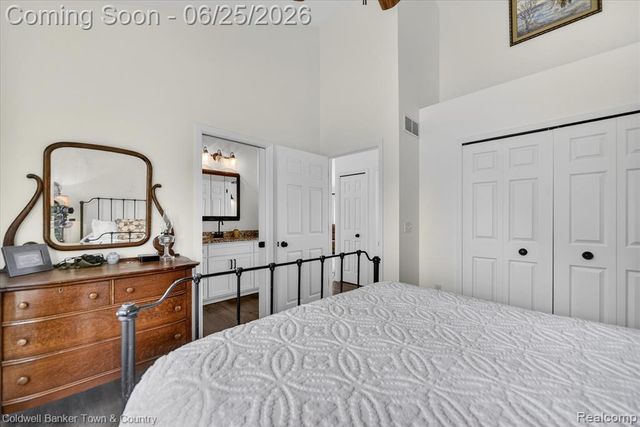 918 Gray Fox Court, Howell, MI 48843