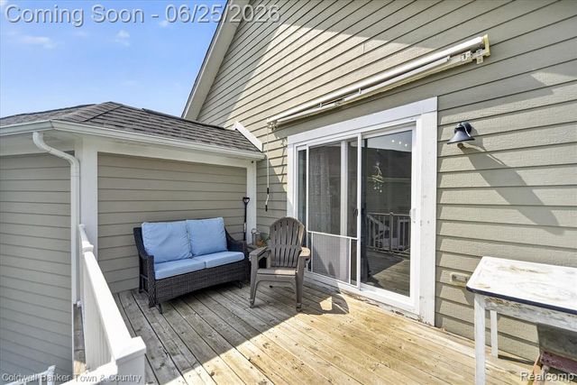 918 Gray Fox Court, Howell, MI 48843