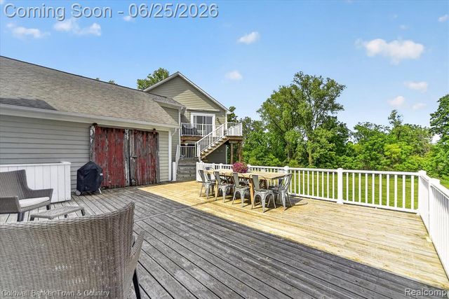 918 Gray Fox Court, Howell, MI 48843