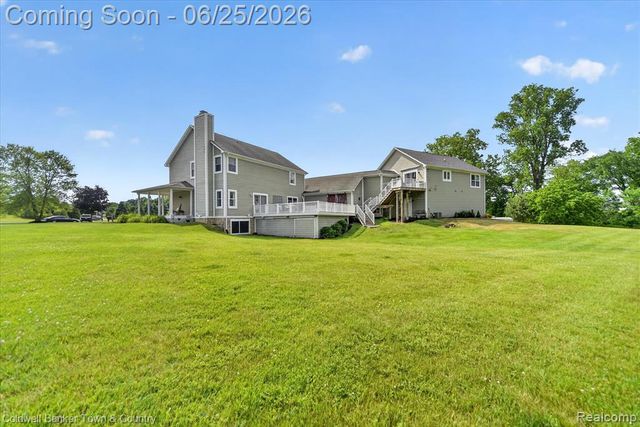 918 Gray Fox Court, Howell, MI 48843