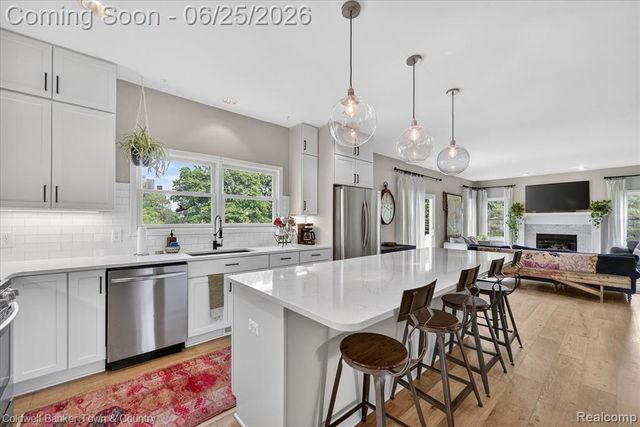 918 Gray Fox Court, Howell, MI 48843