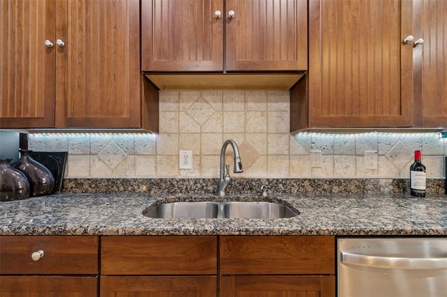 2786 COUNTRYSIDE BOULEVARD 2, Clearwater, FL 33761