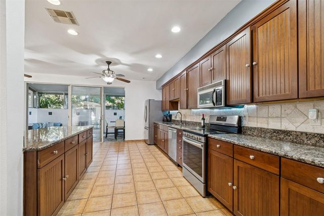 2786 COUNTRYSIDE BOULEVARD 2, Clearwater, FL 33761