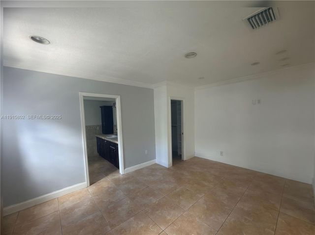 7780 SW 28th St 7780, Miami, FL 33155