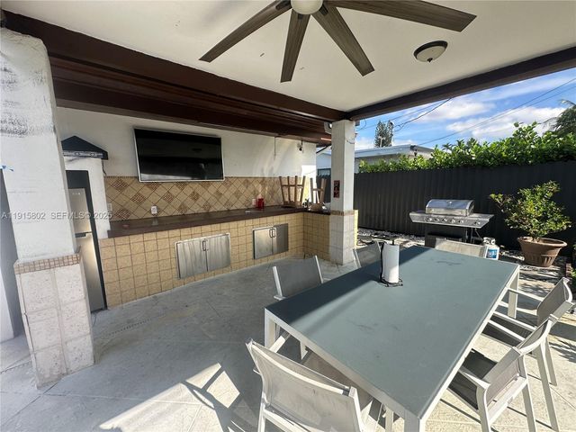 7780 SW 28th St 7780, Miami, FL 33155