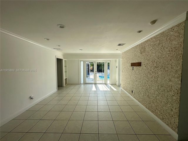 7780 SW 28th St 7780, Miami, FL 33155