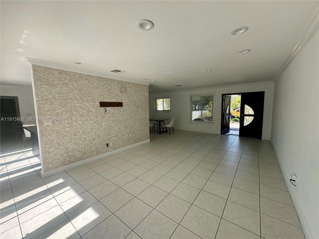 7780 SW 28th St 7780, Miami, FL 33155