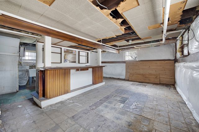 130 W Washington Street, Villa Park, IL 60181