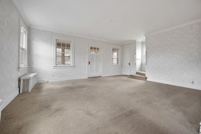 130 W Washington Street, Villa Park, IL 60181