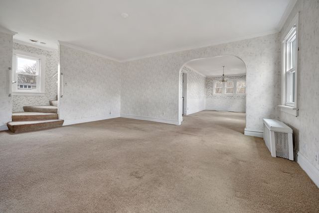 130 W Washington Street, Villa Park, IL 60181