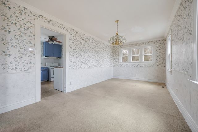 130 W Washington Street, Villa Park, IL 60181