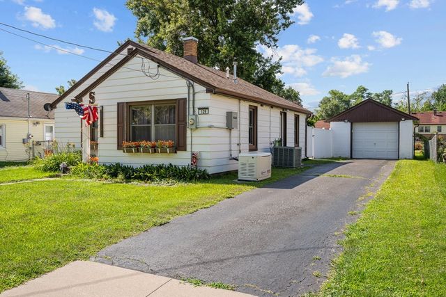 129 3rd Street, Carbon Cliff, IL 61239