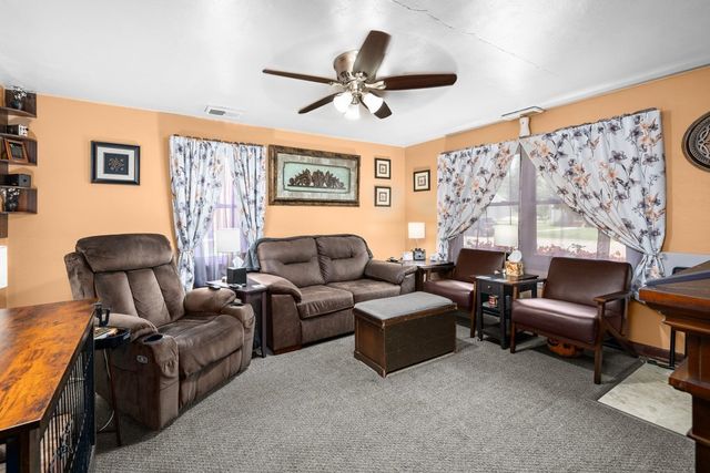 129 3rd Street, Carbon Cliff, IL 61239