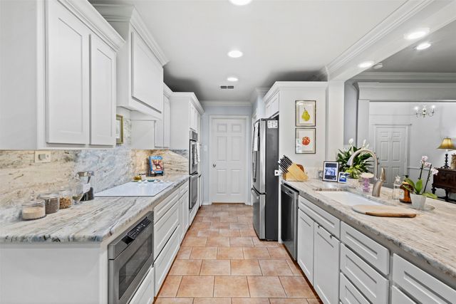 926 Canyon Drive, Cleburne, TX 76033