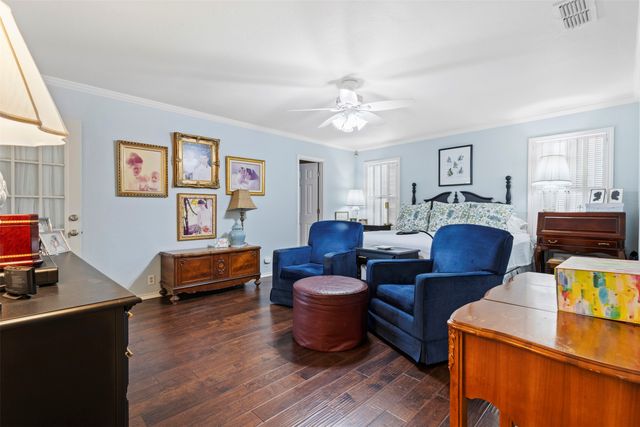 926 Canyon Drive, Cleburne, TX 76033