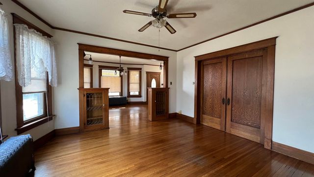306 E Prospect Street, New Hampton, IA 50659