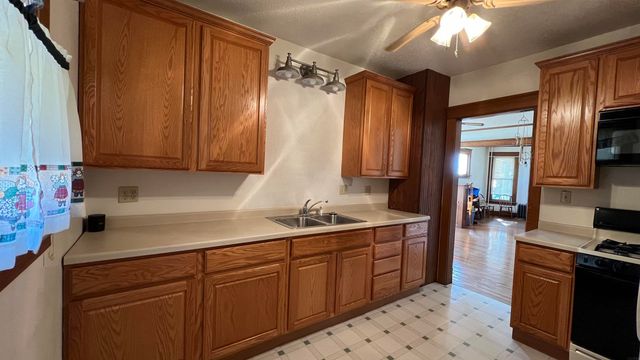 306 E Prospect Street, New Hampton, IA 50659