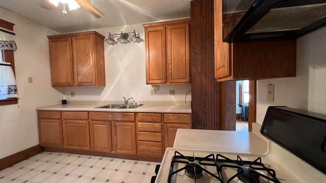 306 E Prospect Street, New Hampton, IA 50659