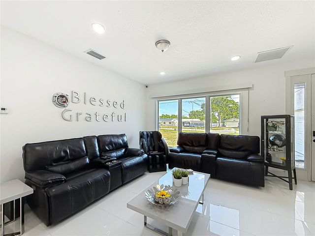 11426 LAKEVIEW DRIVE, Leesburg, FL 34788