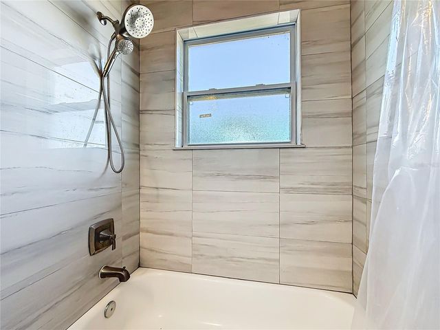 11426 LAKEVIEW DRIVE, Leesburg, FL 34788