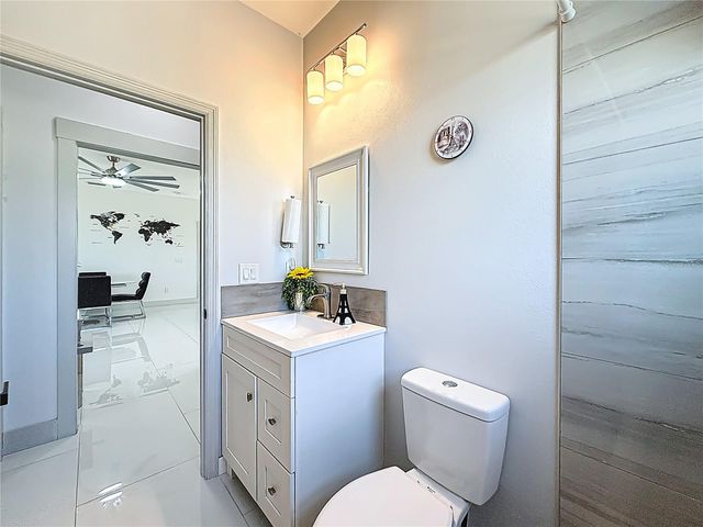 11426 LAKEVIEW DRIVE, Leesburg, FL 34788