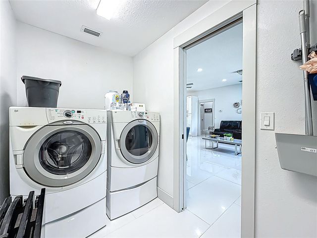 11426 LAKEVIEW DRIVE, Leesburg, FL 34788