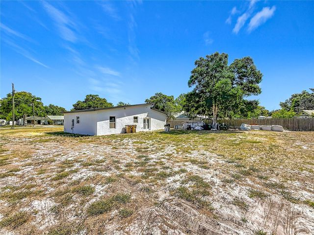 11426 LAKEVIEW DRIVE, Leesburg, FL 34788