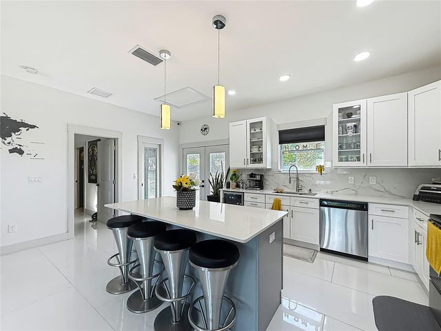 11426 LAKEVIEW DRIVE, Leesburg, FL 34788