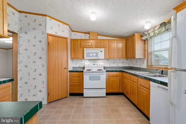 2 GRACE ANN, Conowingo, MD 21918