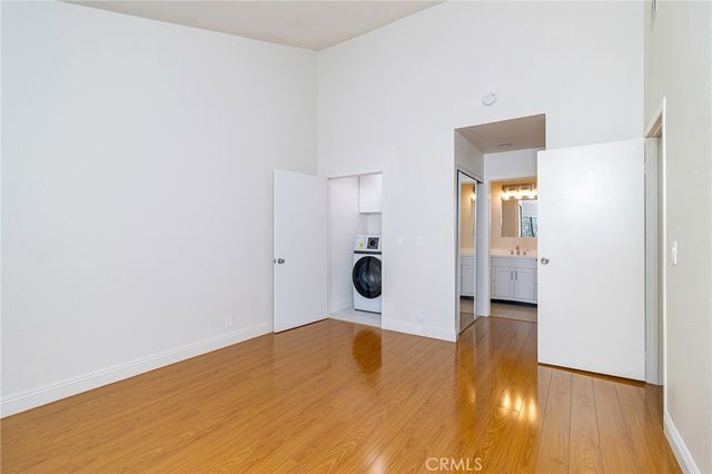 396 W Dryden Street 203, Glendale, CA 91202
