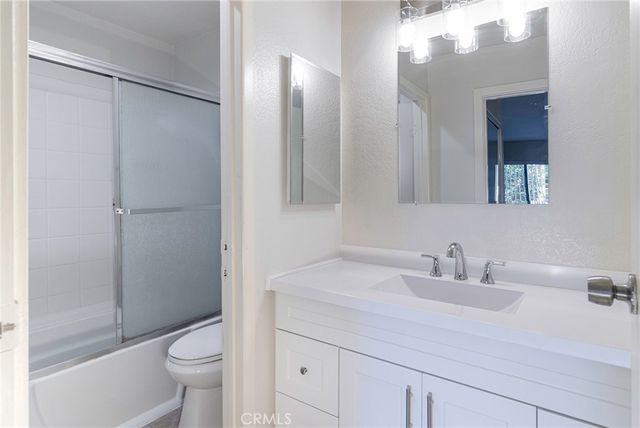 396 W Dryden Street 203, Glendale, CA 91202
