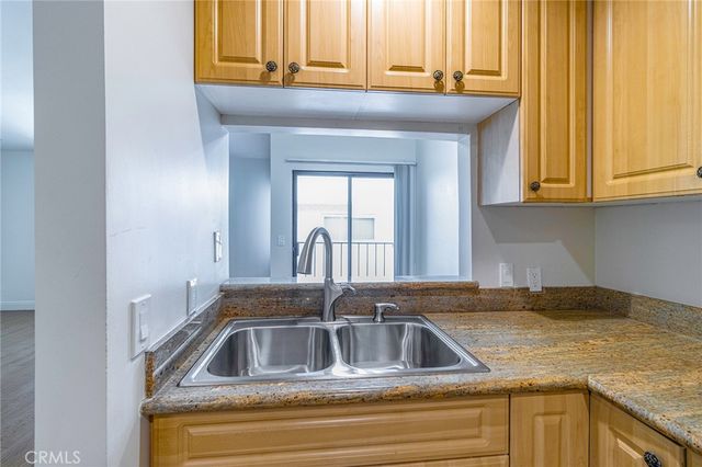 396 W Dryden Street 203, Glendale, CA 91202