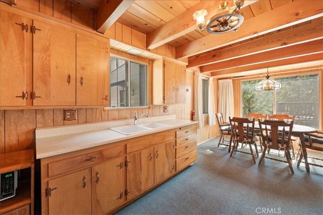 769 Lowe Drive, Big Bear Lake, CA 92315