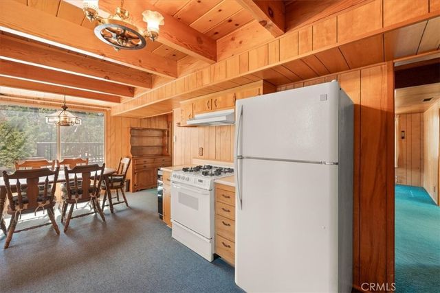 769 Lowe Drive, Big Bear Lake, CA 92315