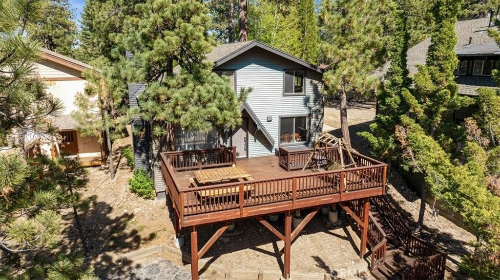 769 Lowe Drive, Big Bear Lake, CA 92315