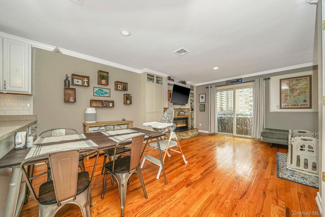 10308 Rockaway Beach Boulevard 2B, Rockaway Park, NY 11694