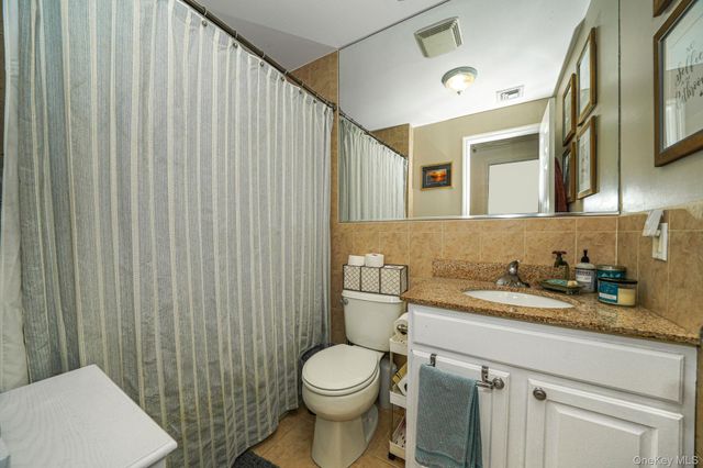 10308 Rockaway Beach Boulevard 2B, Rockaway Park, NY 11694