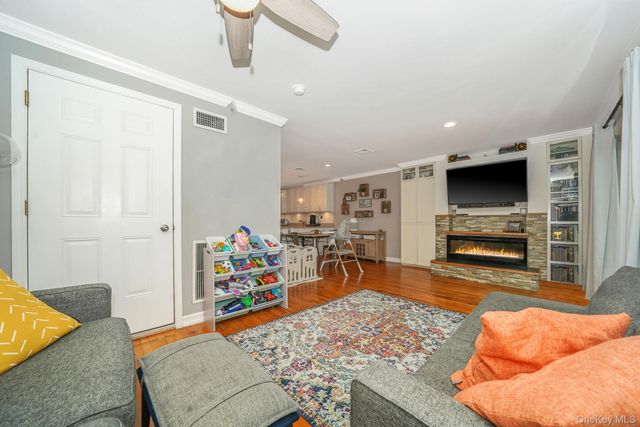 10308 Rockaway Beach Boulevard 2B, Rockaway Park, NY 11694