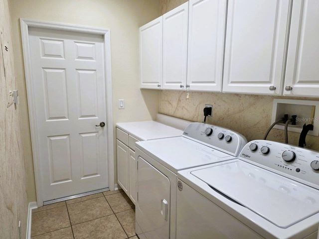 6402 BARCELLONA ROAD, Land O Lakes, FL 34637