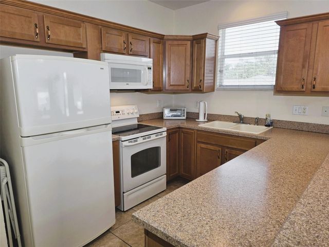 6402 BARCELLONA ROAD, Land O Lakes, FL 34637