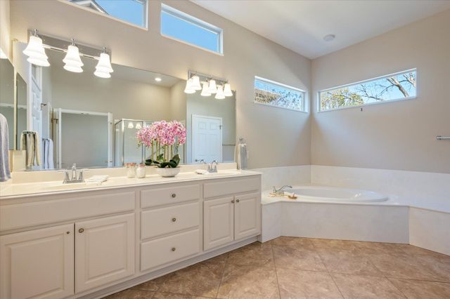 114 Whippoorwill WAY, Georgetown, TX 78633