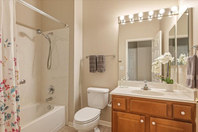 114 Whippoorwill WAY, Georgetown, TX 78633