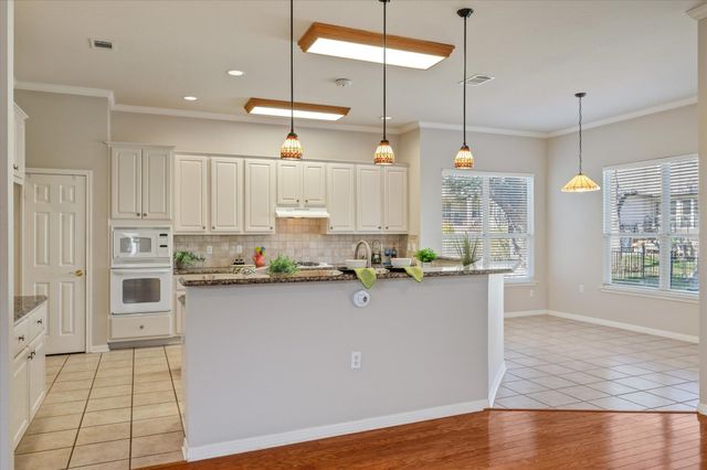 114 Whippoorwill WAY, Georgetown, TX 78633