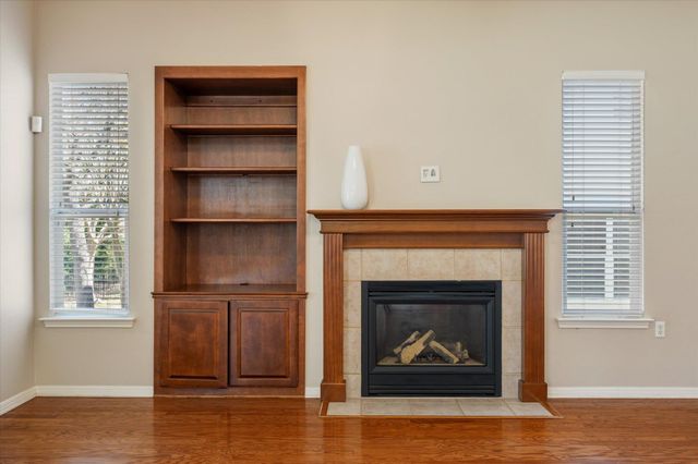 114 Whippoorwill WAY, Georgetown, TX 78633