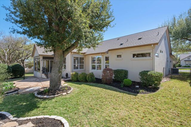 114 Whippoorwill WAY, Georgetown, TX 78633