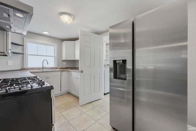 1019 Henry Street, Huntington, IN 46750
