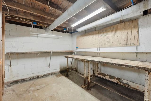 1019 Henry Street, Huntington, IN 46750