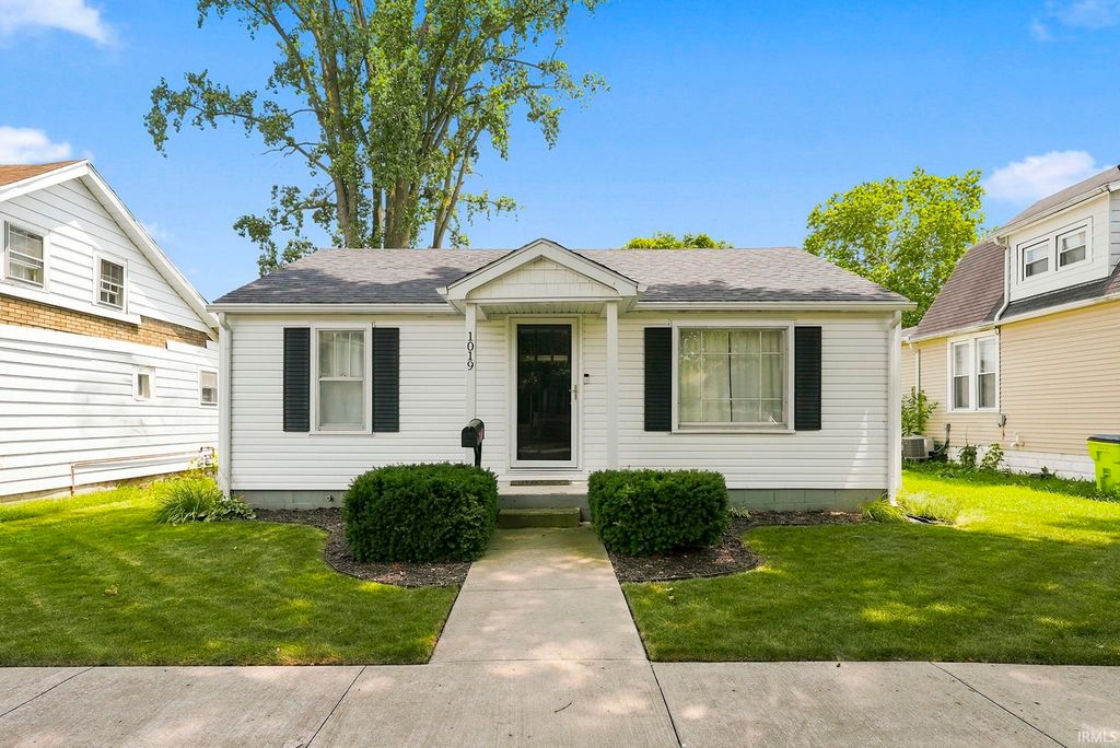 1019 Henry Street, Huntington, IN 46750